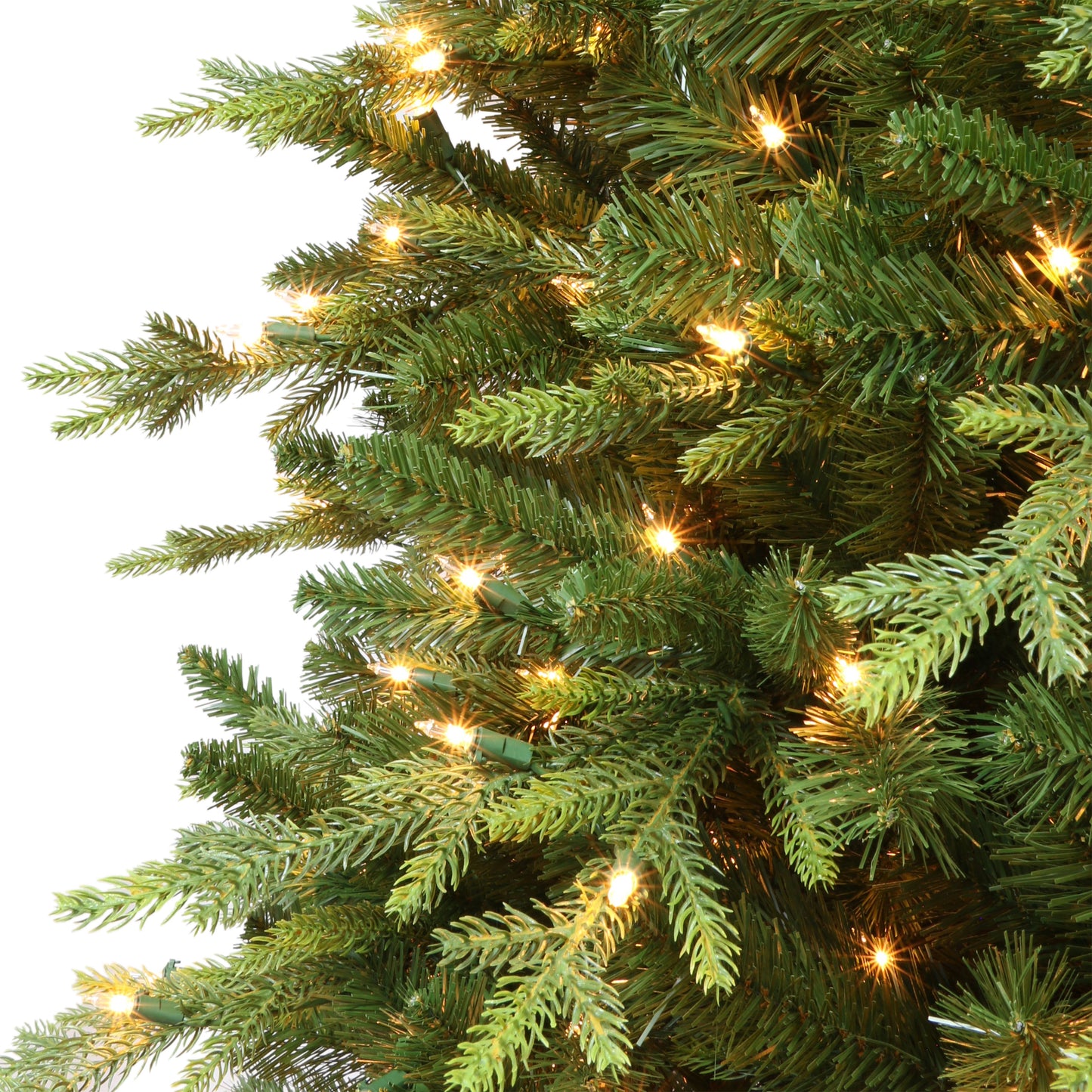 7.5' Pre-Lit Fairview Spruce Artificial Christmas Tree with 800 Clear Lights