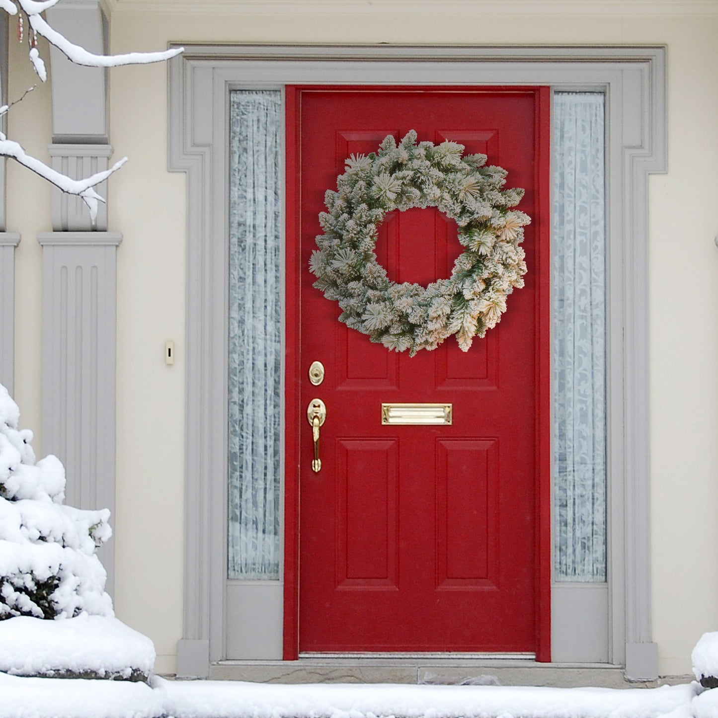 24" Flocked Spruce Wreath with 110 Tips