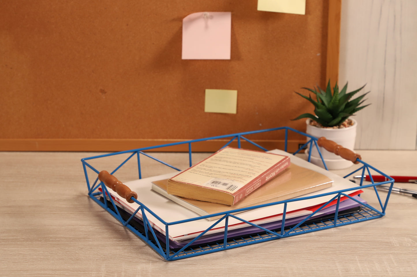 2.5" Blue Wire Tray with Carrying Handles